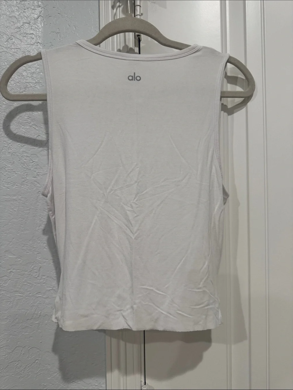 ALO Yoga White Sleeveless Tank Top